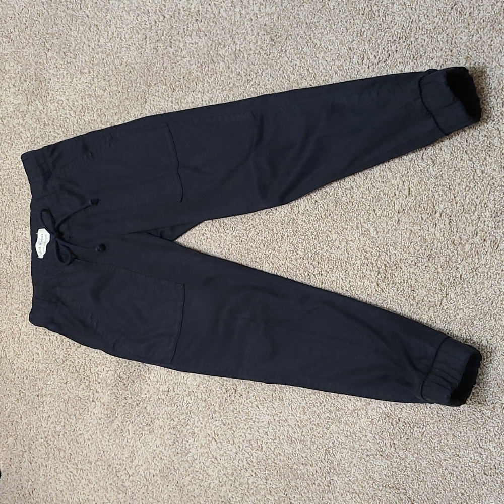 Cloth & Stone black joggers. Size XS